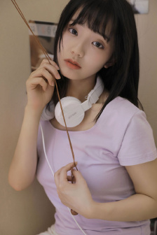 亚洲愉拍99热成人精品